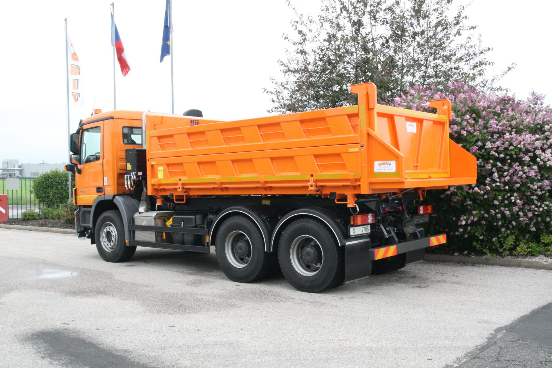 Three-Sided Tipping Superstructure S 26 - Image 6