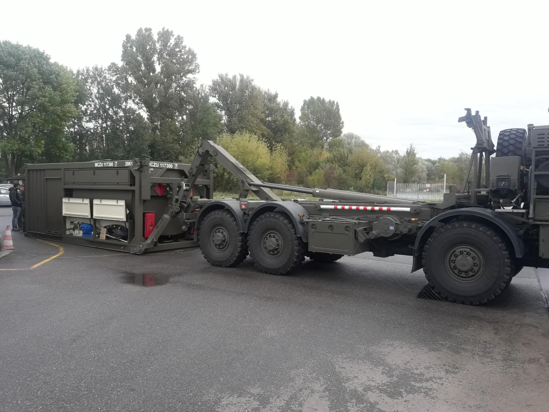 ISO 1C Tank Container with Fuel Dispensing Unit CN 10KN - Image 8