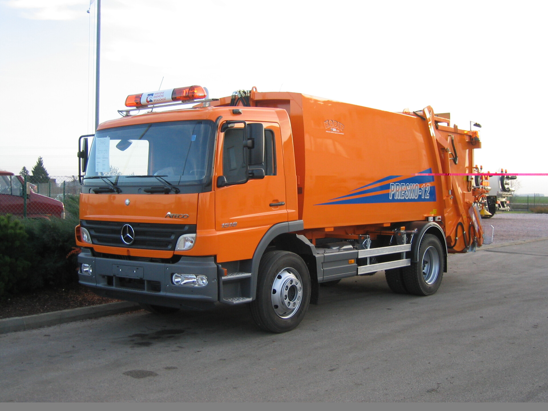 Municipal Solid Waste Collection Superstructure PRESKO 7–13 - Image 4