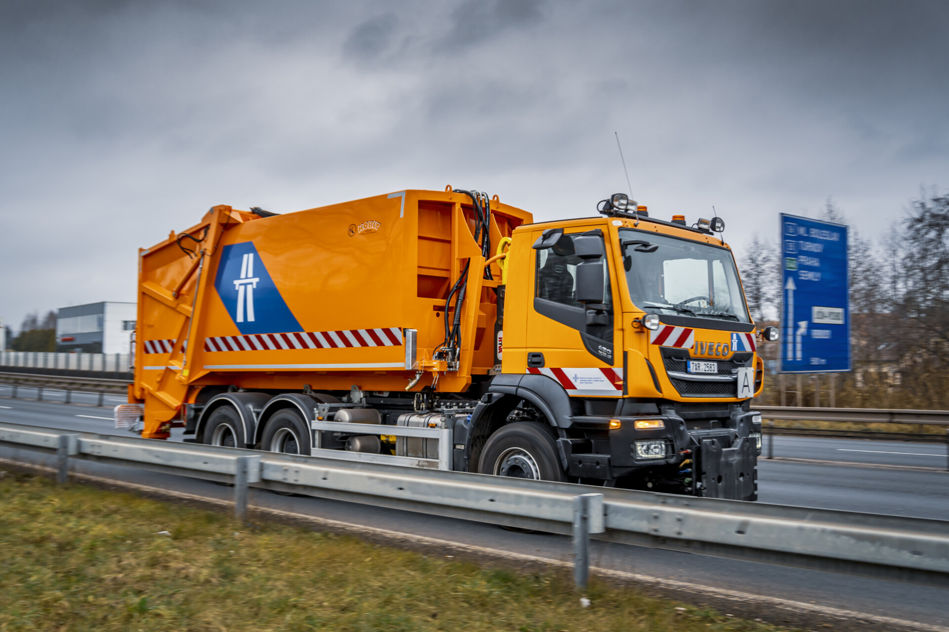 Municipal Solid Waste Collection Superstructure PRESKO 18–22 - Image 3