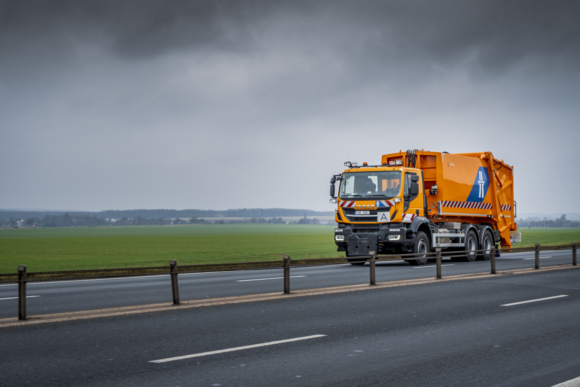 Municipal Solid Waste Collection Superstructure PRESKO 18–22 - Image 4