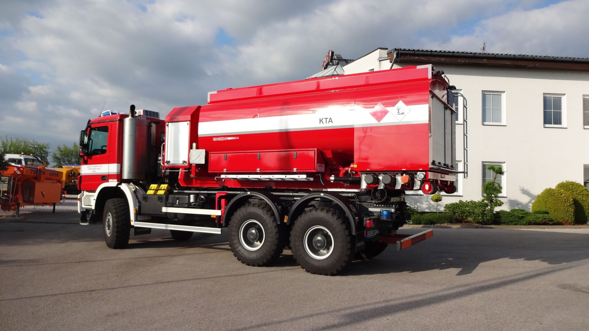 Tank Containers for Fuels CN 4KN to CN 12KN - Image 2