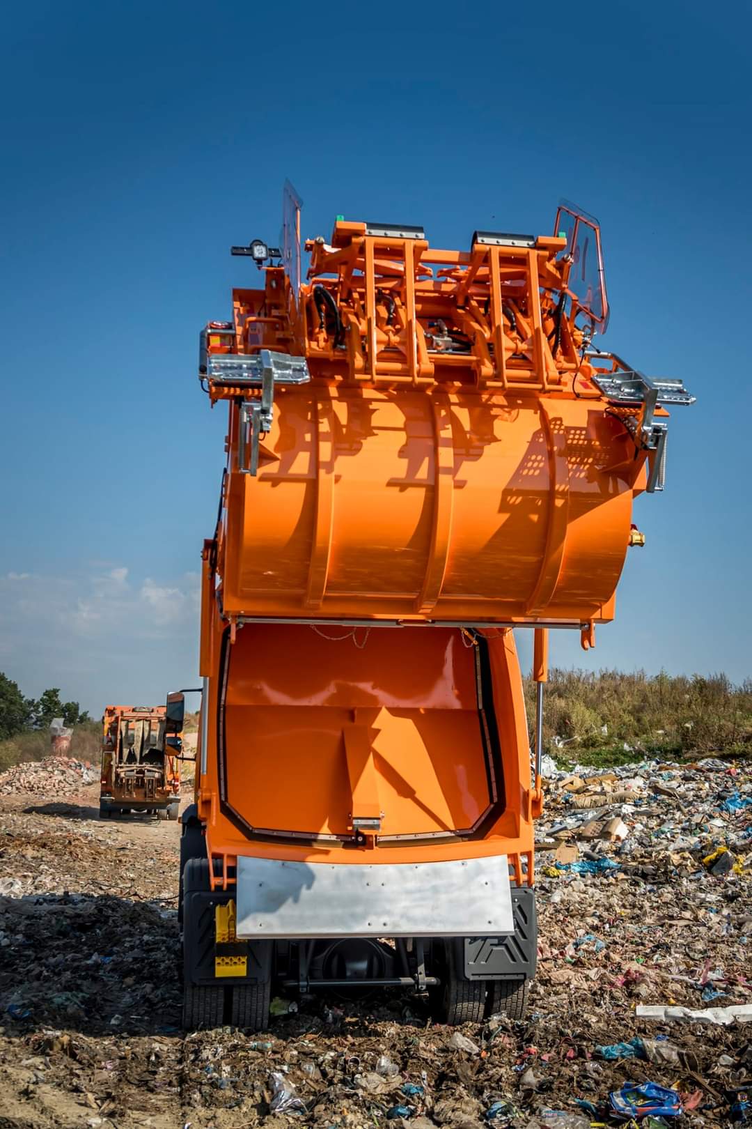Municipal Solid Waste Collection Superstructure PRESKO 7–13 - Image 5