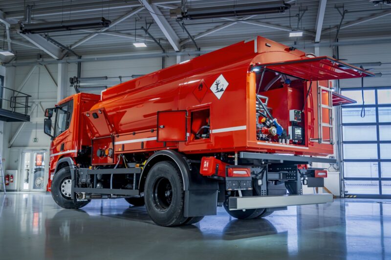 Cisternové servisní nástavby – nafta a AdBlue CSAL 8 - 17 AD