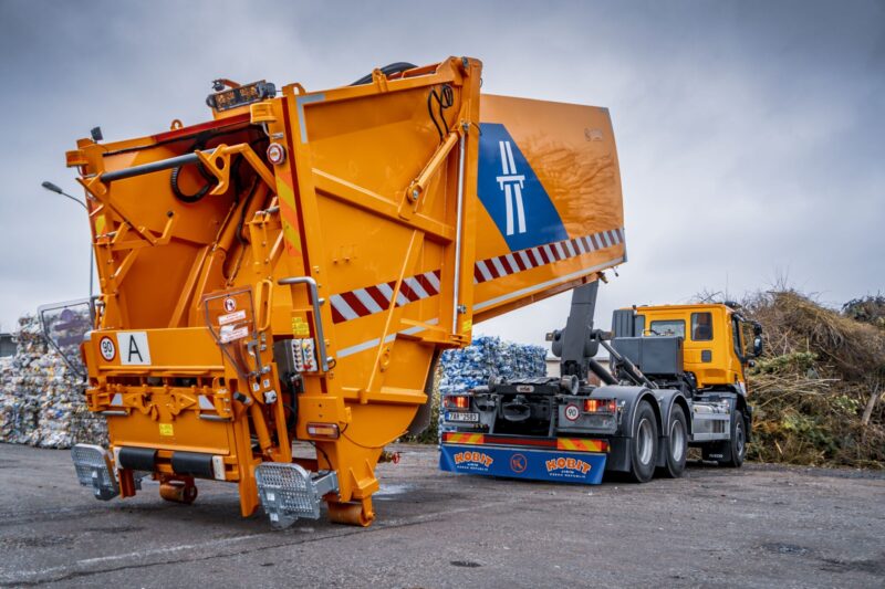 Municipal Solid Waste Collection Superstructure PRESKO 14–16
