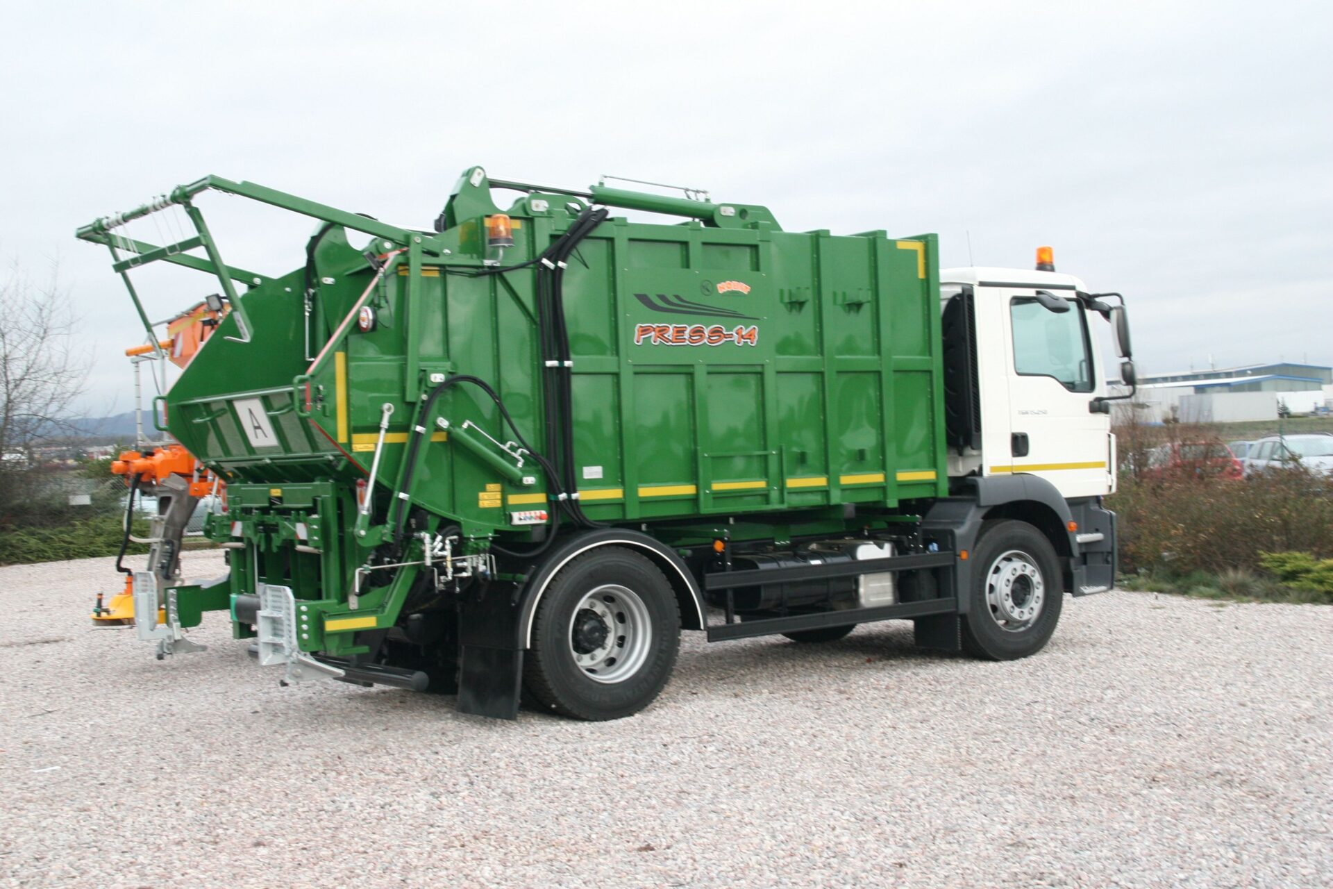 Municipal Solid Waste Collection Superstructure PRESKO – PRESS 6–14 - Image 11