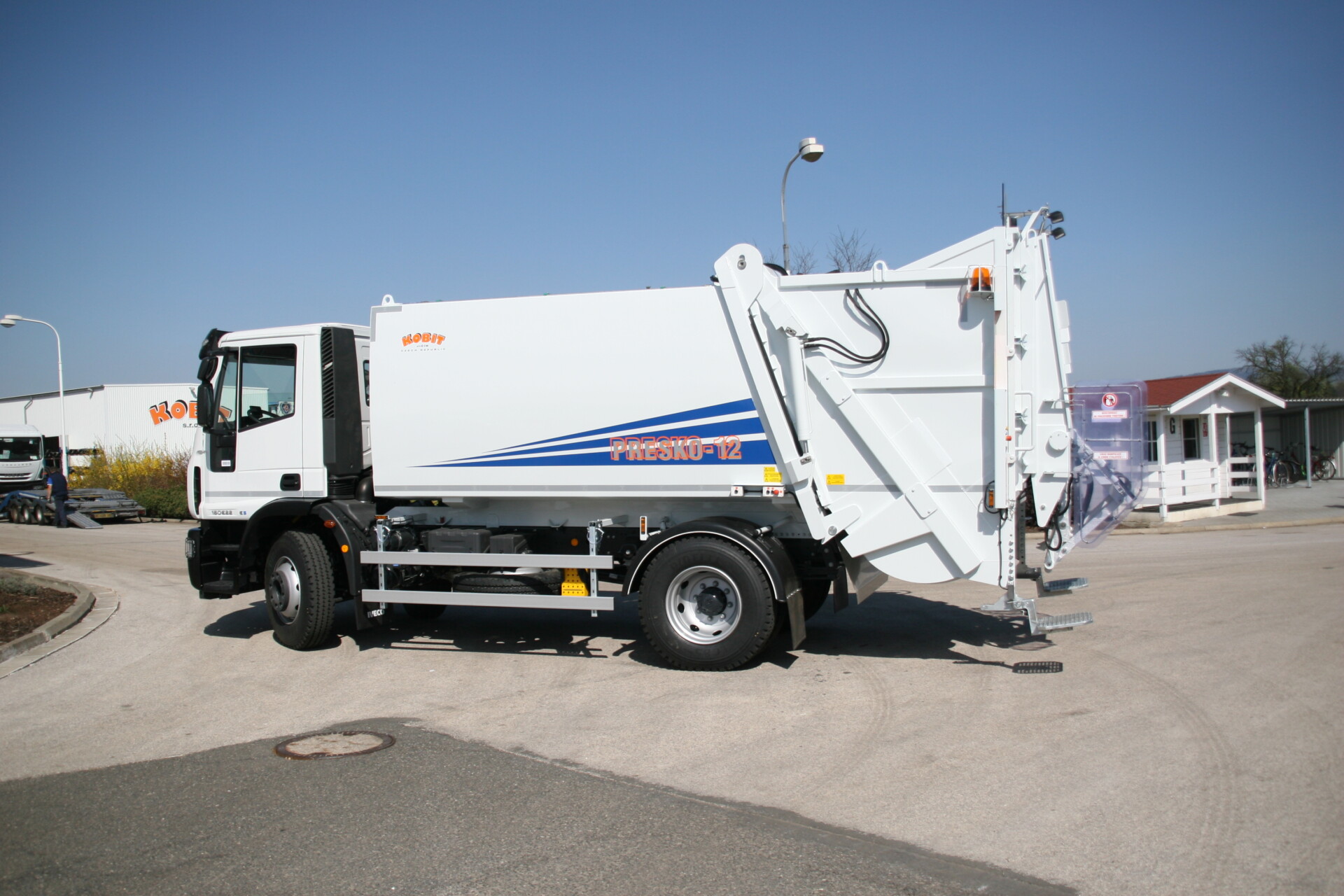 Municipal Solid Waste Collection Superstructure PRESKO 7–13 - Image 6