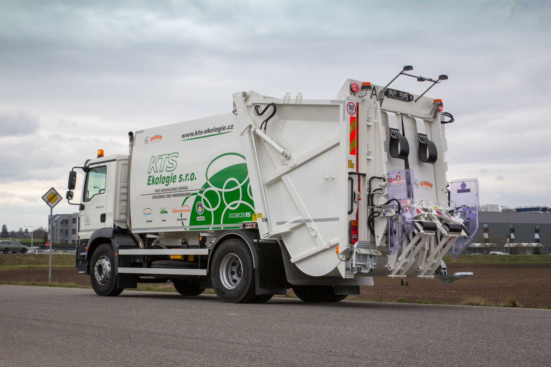 Municipal Solid Waste Collection Superstructure PRESKO 14–16 - Image 8