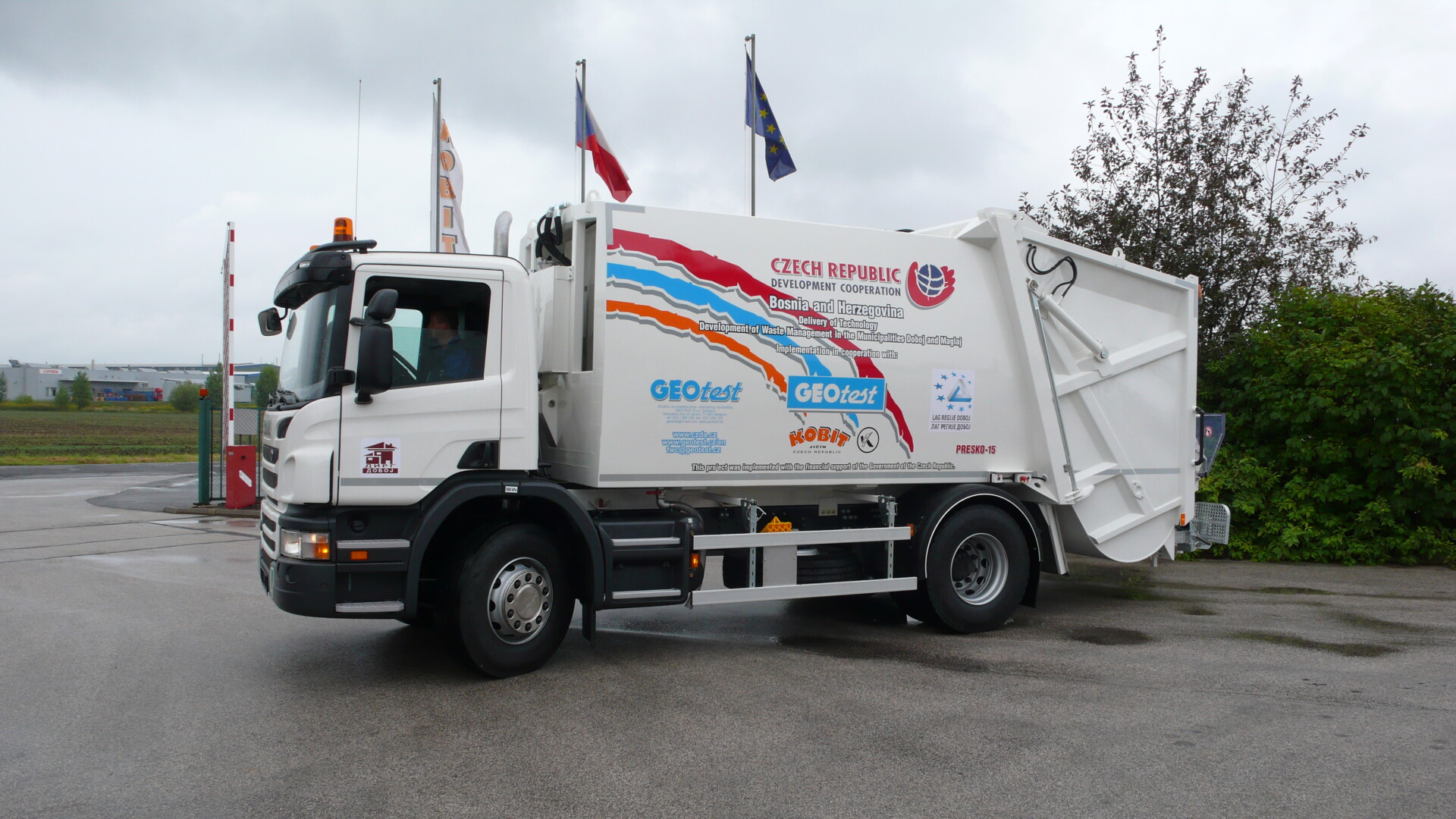 Municipal Solid Waste Collection Superstructure PRESKO 14–16 - Image 11