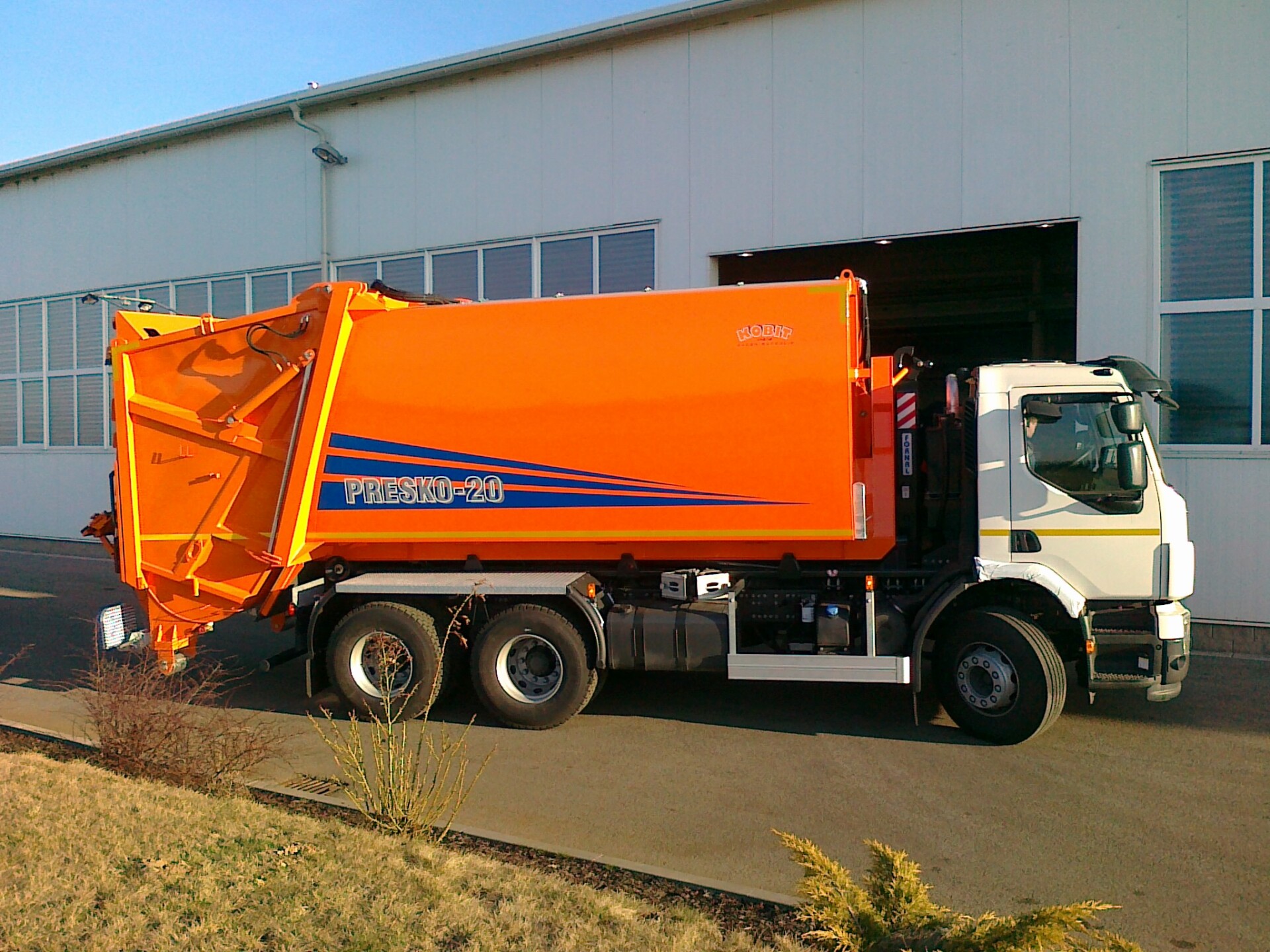 Municipal Solid Waste Collection Superstructure PRESKO 18–22 - Image 2