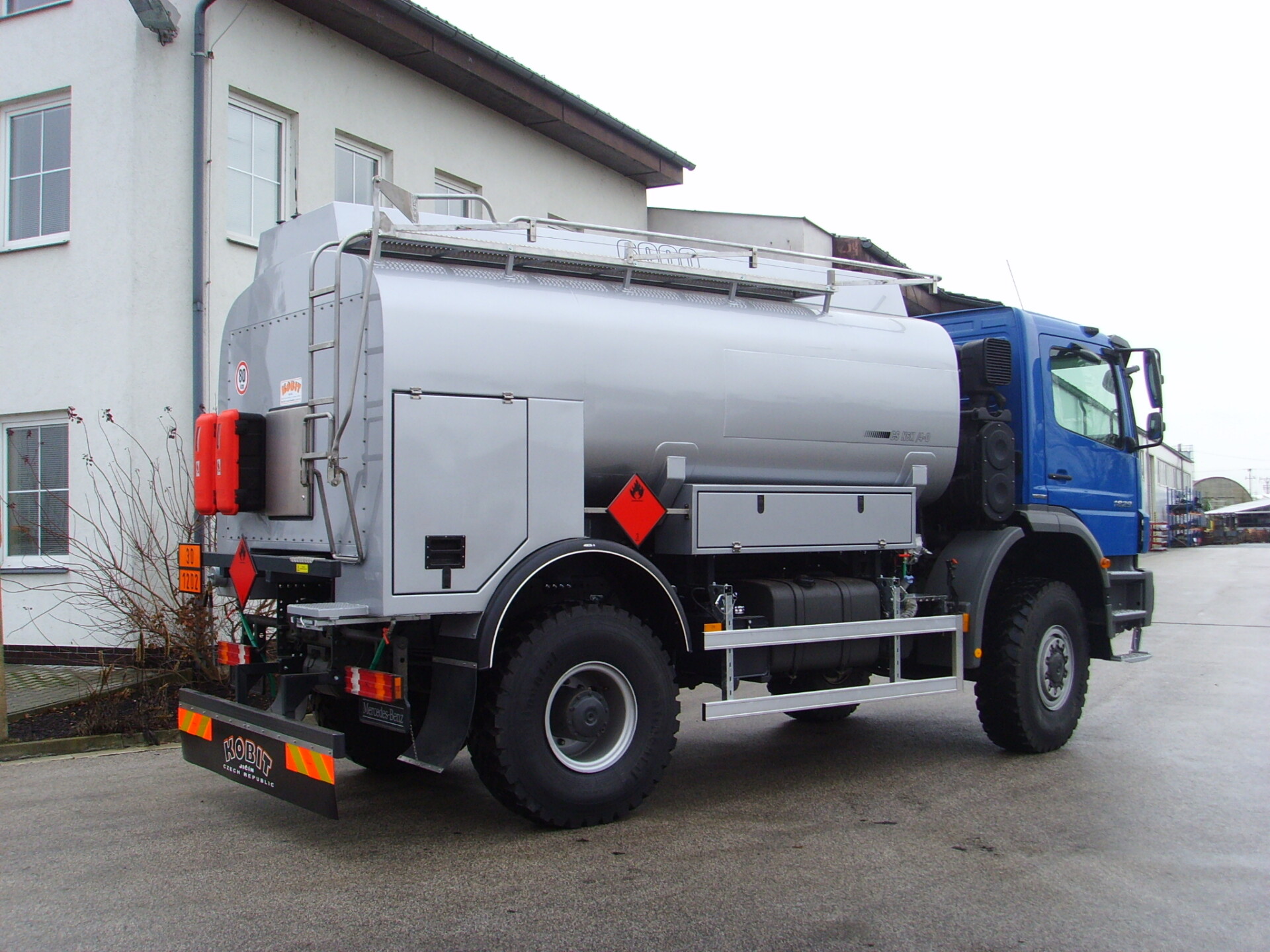 Tank Modules – Diesel, Oils and AdBlue CSN 6 to CSN 12 - Image 3