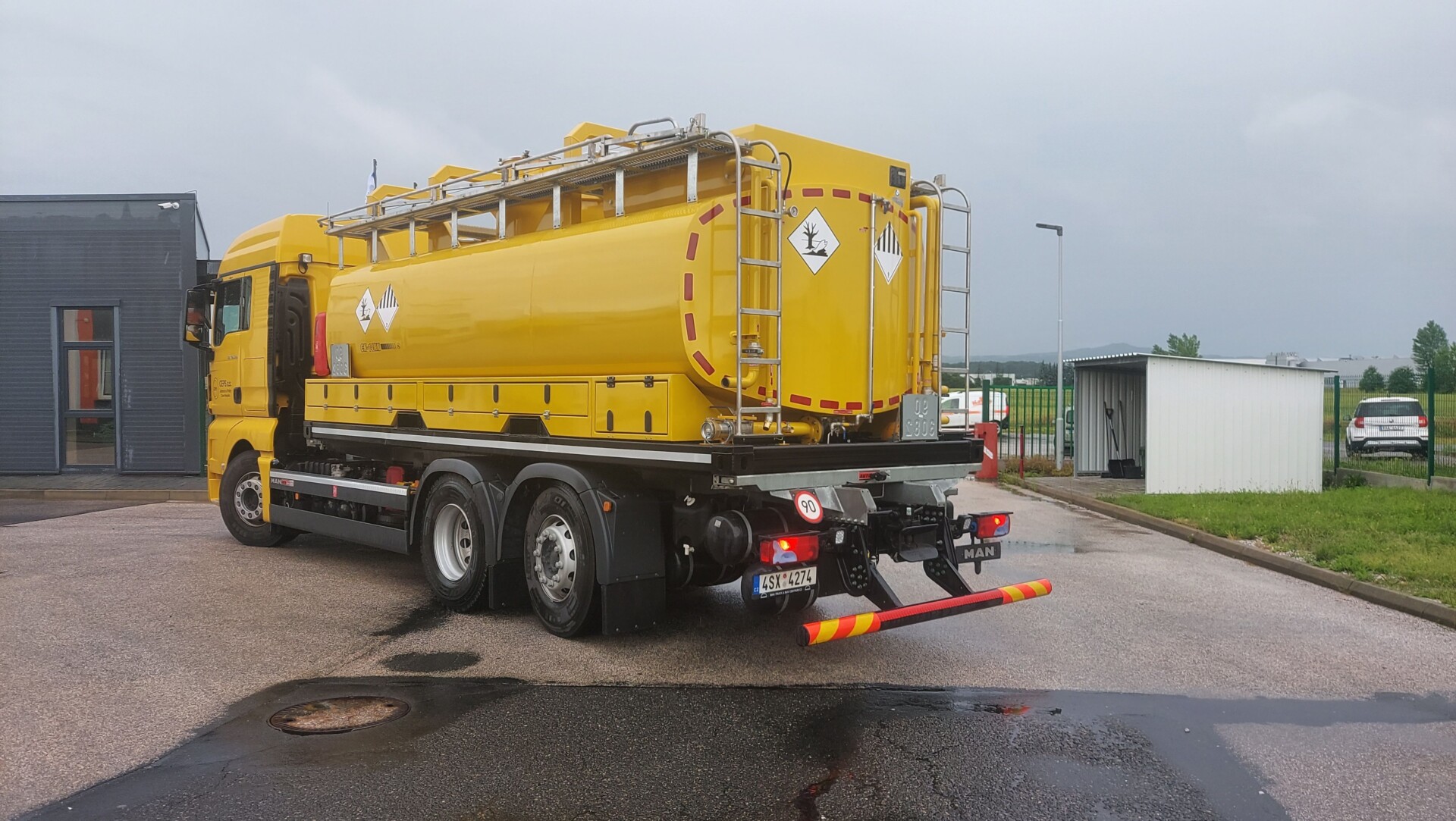 Tank Superstructures for the Replacement of Transformer Oil and Transport of Contaminated Liquids CN 14KN, CN 16KN – CEPS - Image 9