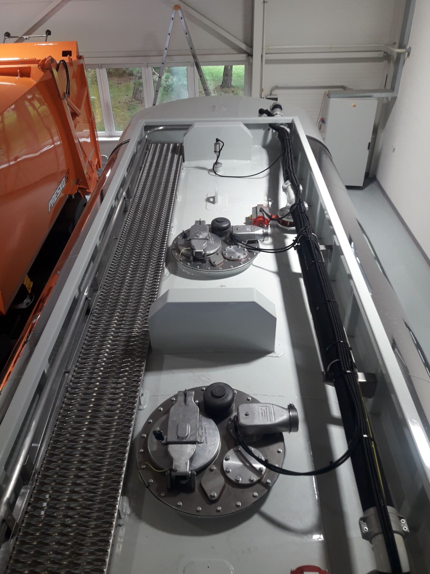 Tank Superstructures for the Replacement of Transformer Oil and Transport of Contaminated Liquids CN 14KN, CN 16KN – CEPS - Image 3