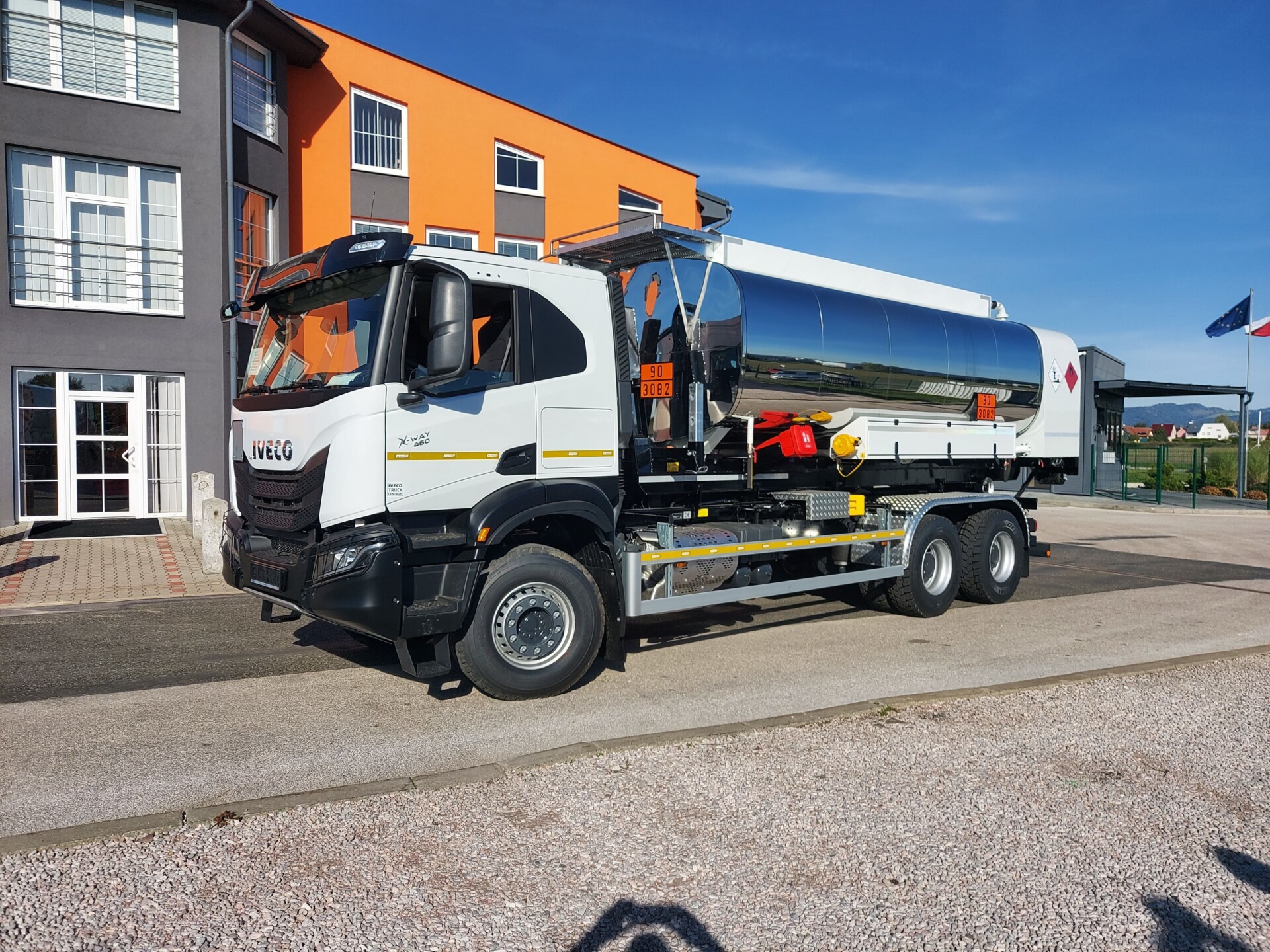 Tank Superstructures for the Replacement of Transformer Oil and Transport of Contaminated Liquids CN 14KN, CN 16KN – CEPS - Image 4