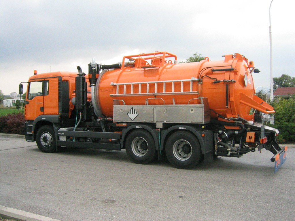 Vacuum and Combination Tank Superstructures FEKO 13–16 - Image 2