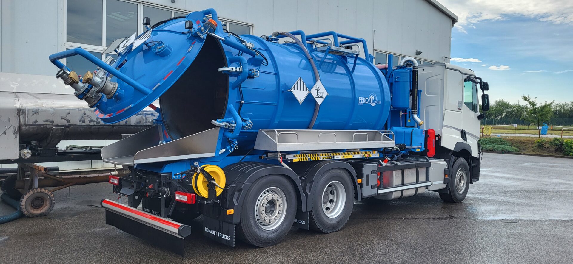 Vacuum and Combination Tank Superstructures FEKO 8–12 - Image 54