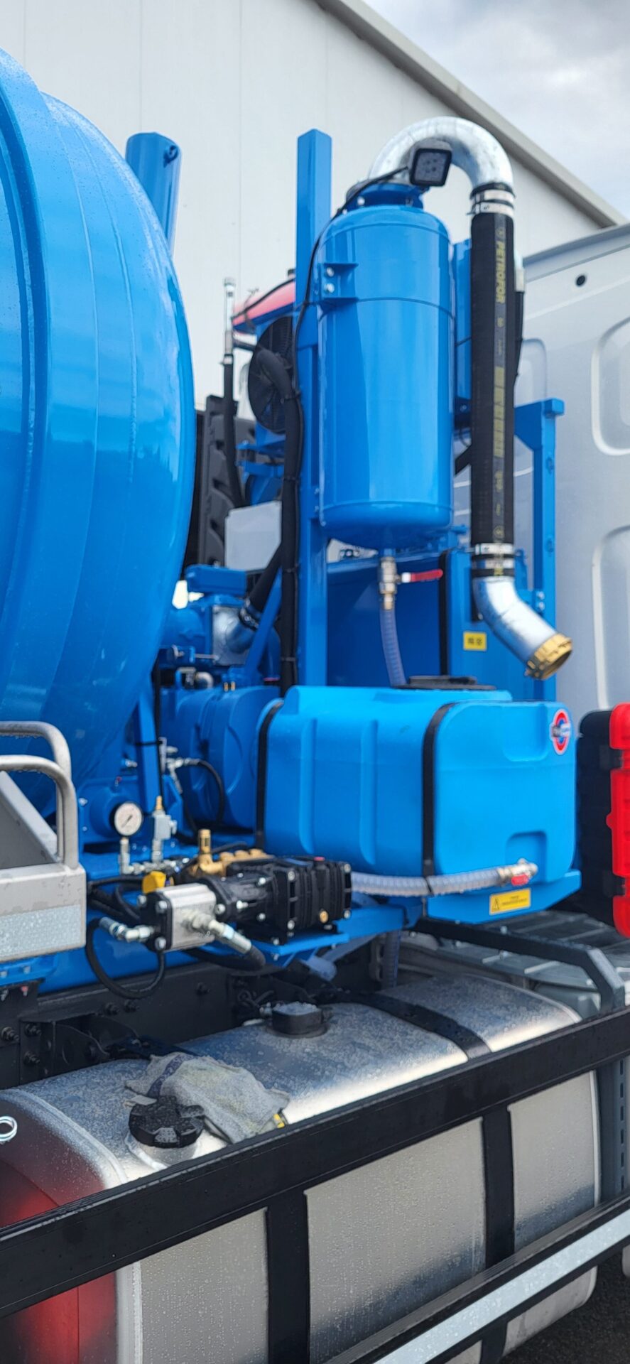 Vacuum and Combination Tank Superstructures FEKO 8–12 - Image 56