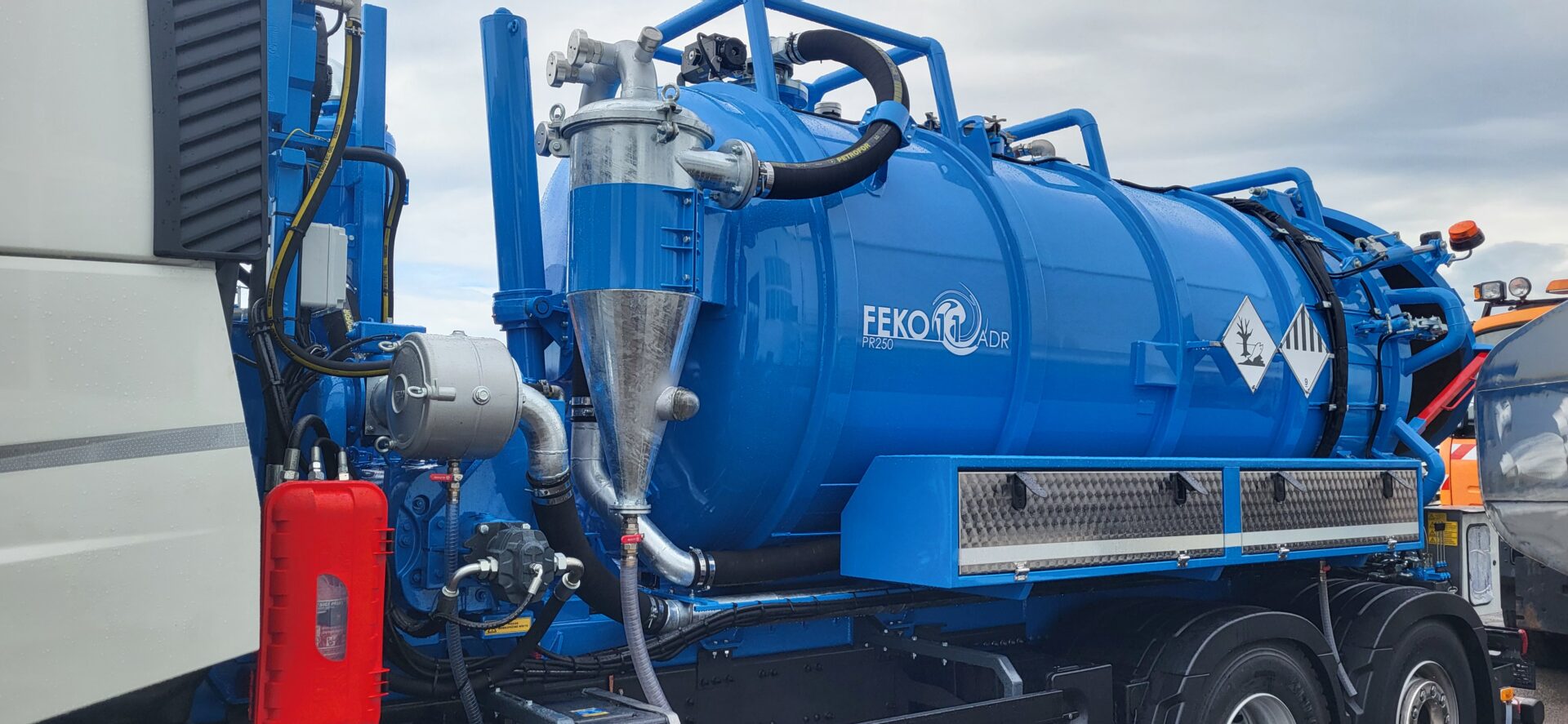 Vacuum and Combination Tank Superstructures FEKO 8–12 - Image 58