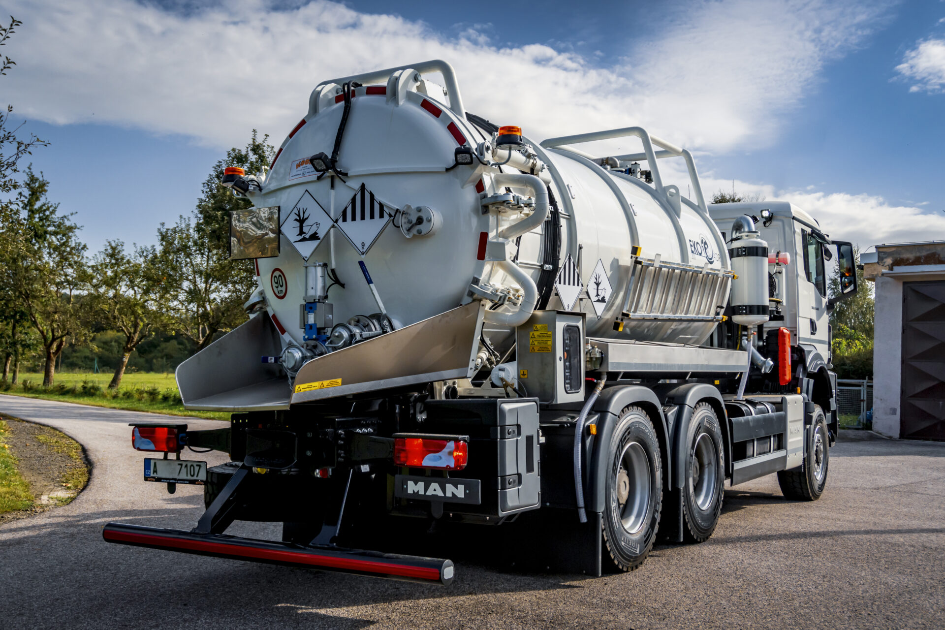 Vacuum and Combination Tank Superstructures FEKO 8–12 - Image 11