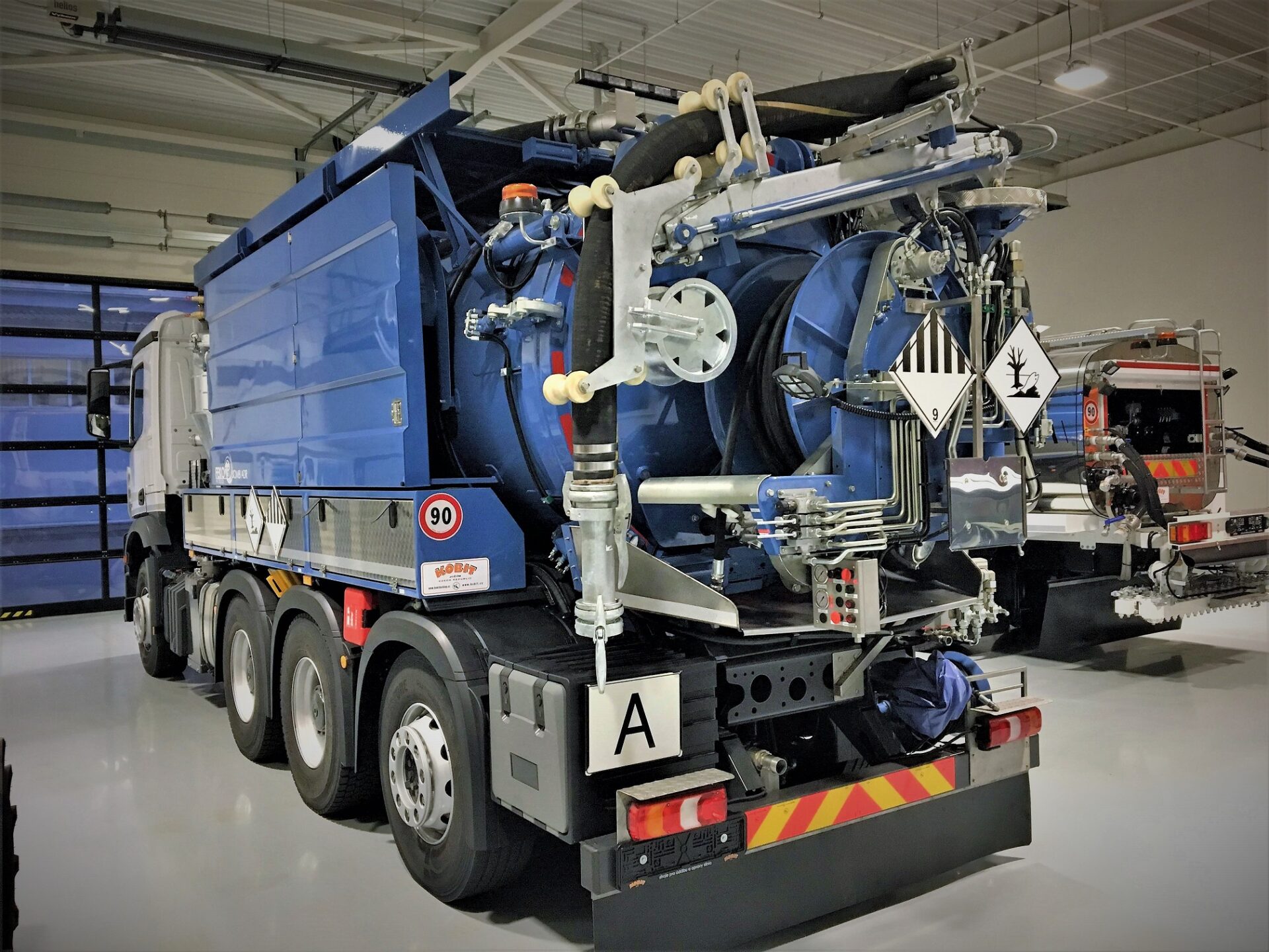 Vacuum and Combination Tank Superstructures FEKO 13–16 - Image 10
