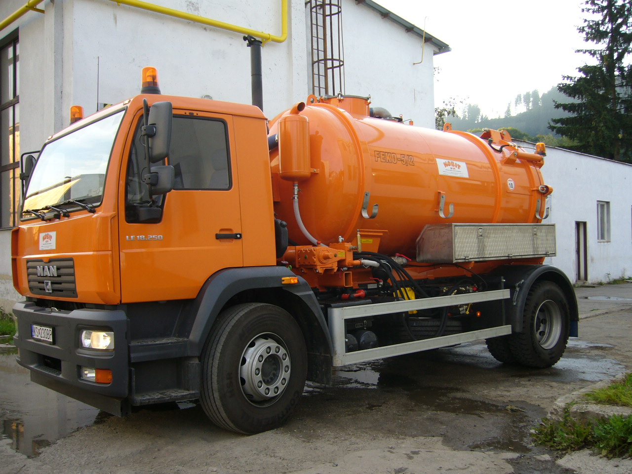 Vacuum and Combination Tank Superstructures FEKO 5–7 - Image 10