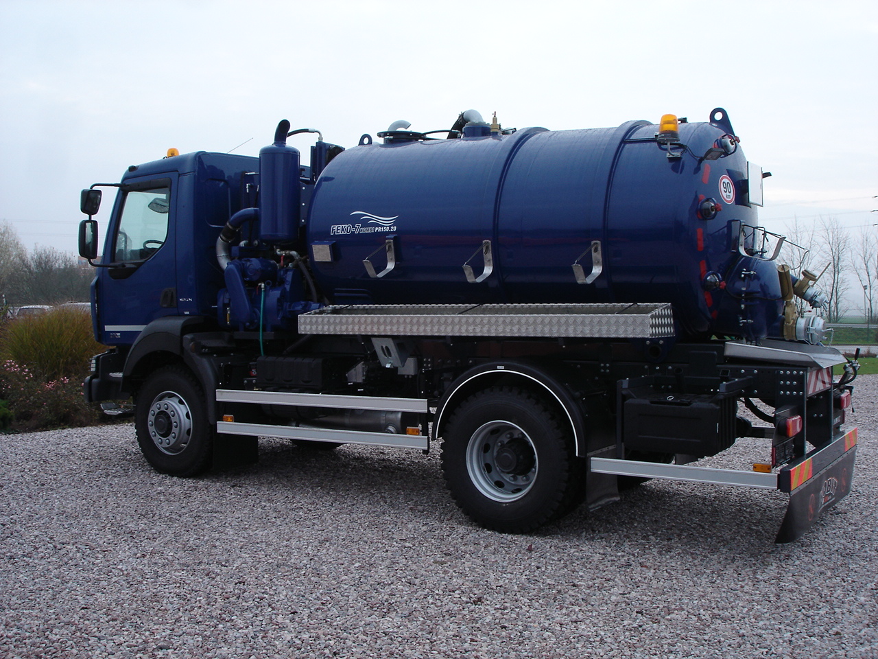Vacuum and Combination Tank Superstructures FEKO 5–7 - Image 6