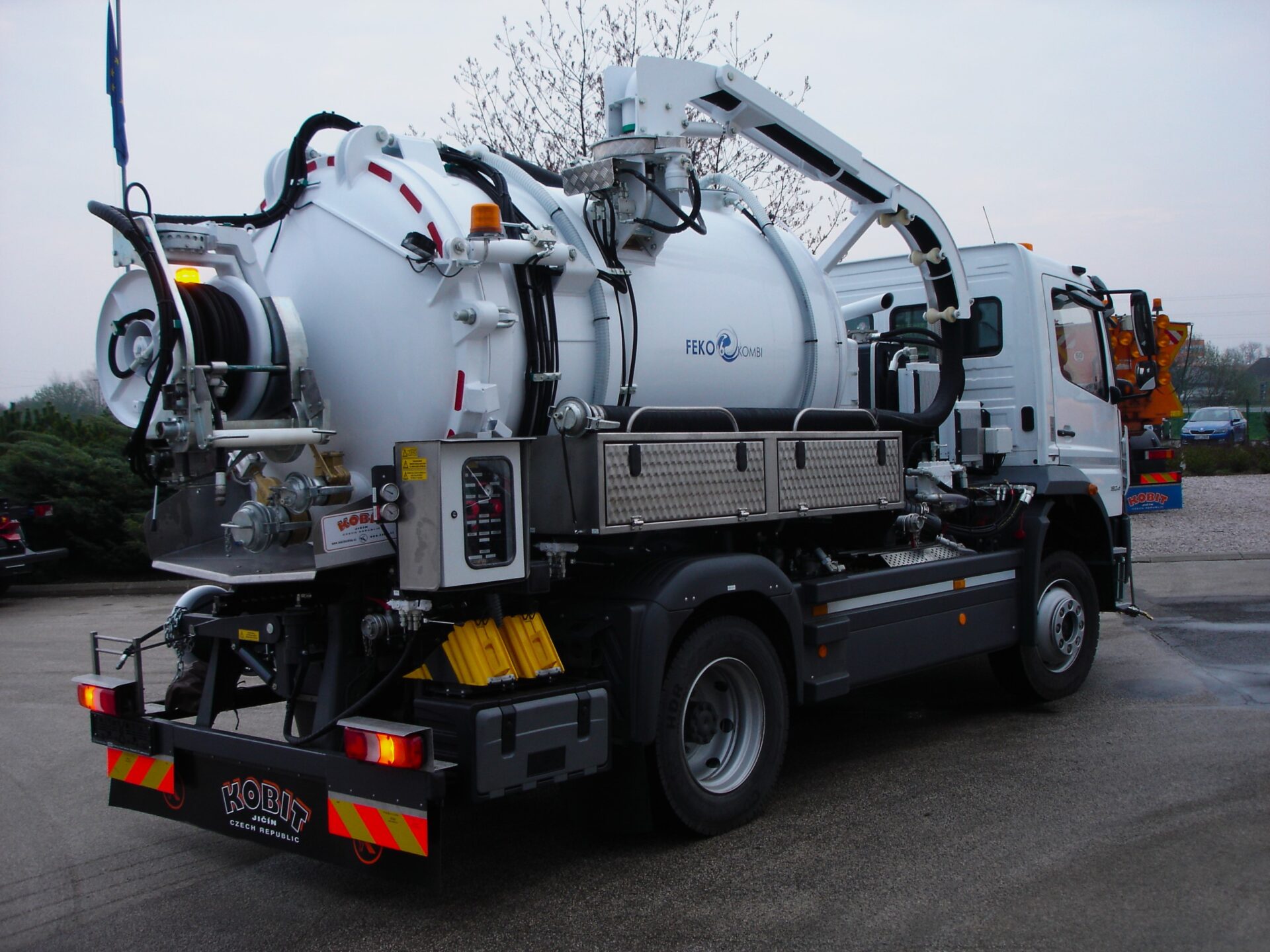 Vacuum and Combination Tank Superstructures FEKO 5–7 - Image 12