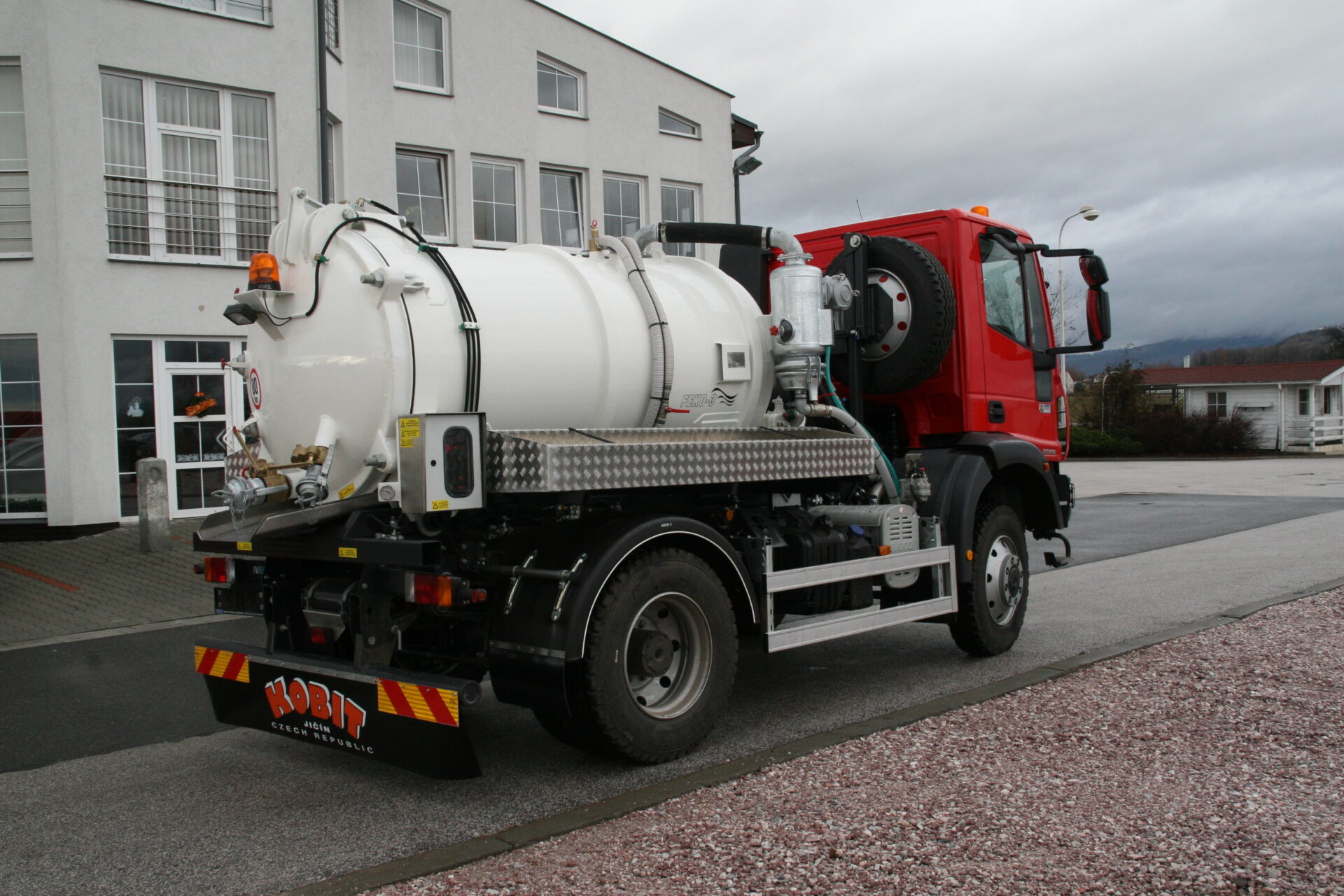 Vacuum and Combination Tank Superstructures FEKO 1–4 - Image 3