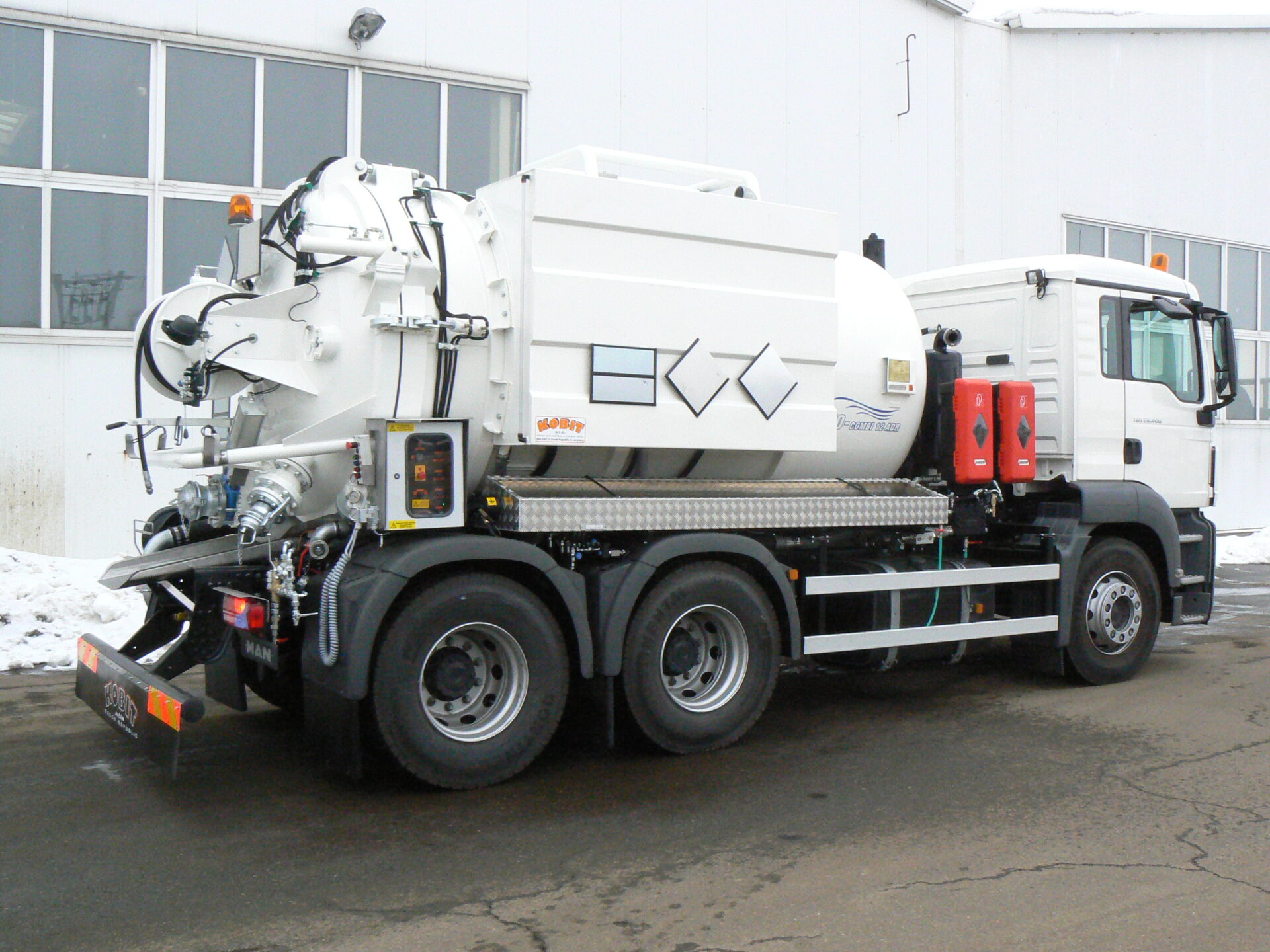 Vacuum and Combination Tank Superstructures FEKO 8–12 - Image 40